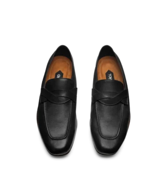 Soft Supple Leather Gigi Twisted Band Loafer